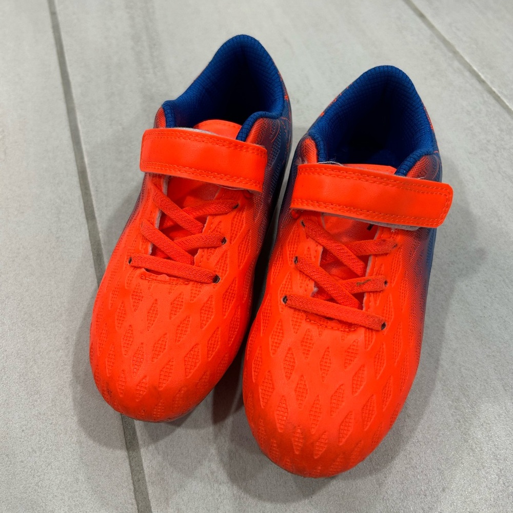 Soccer Cleats Kids Boys and Girls. Worn once only